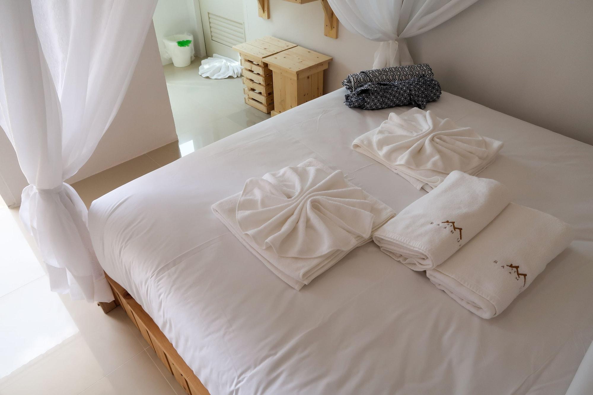 Baan Urt Suratthani Airport Hotel Surat Thani Extérieur photo