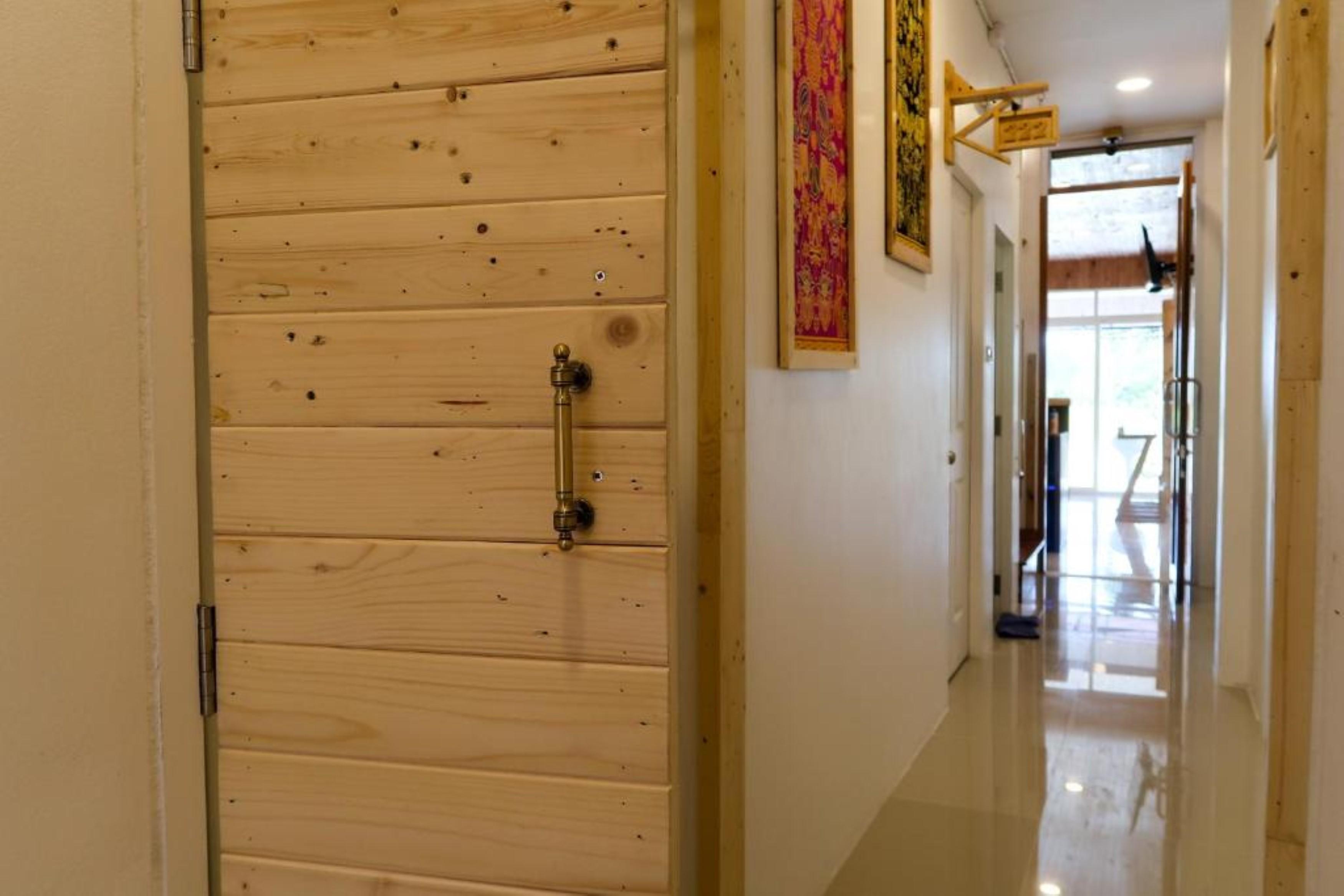 Baan Urt Suratthani Airport Hotel Surat Thani Extérieur photo